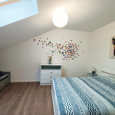 Superbe Appartement Type Loft En Duplex Rue Buat Chalons en Champagne Bagian luar foto